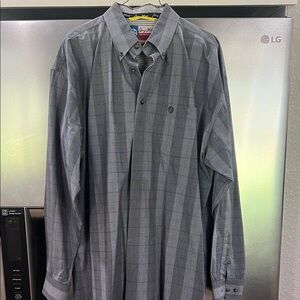 2 long sleeve XxL Wranglwr dress shirts, George Strait edition.